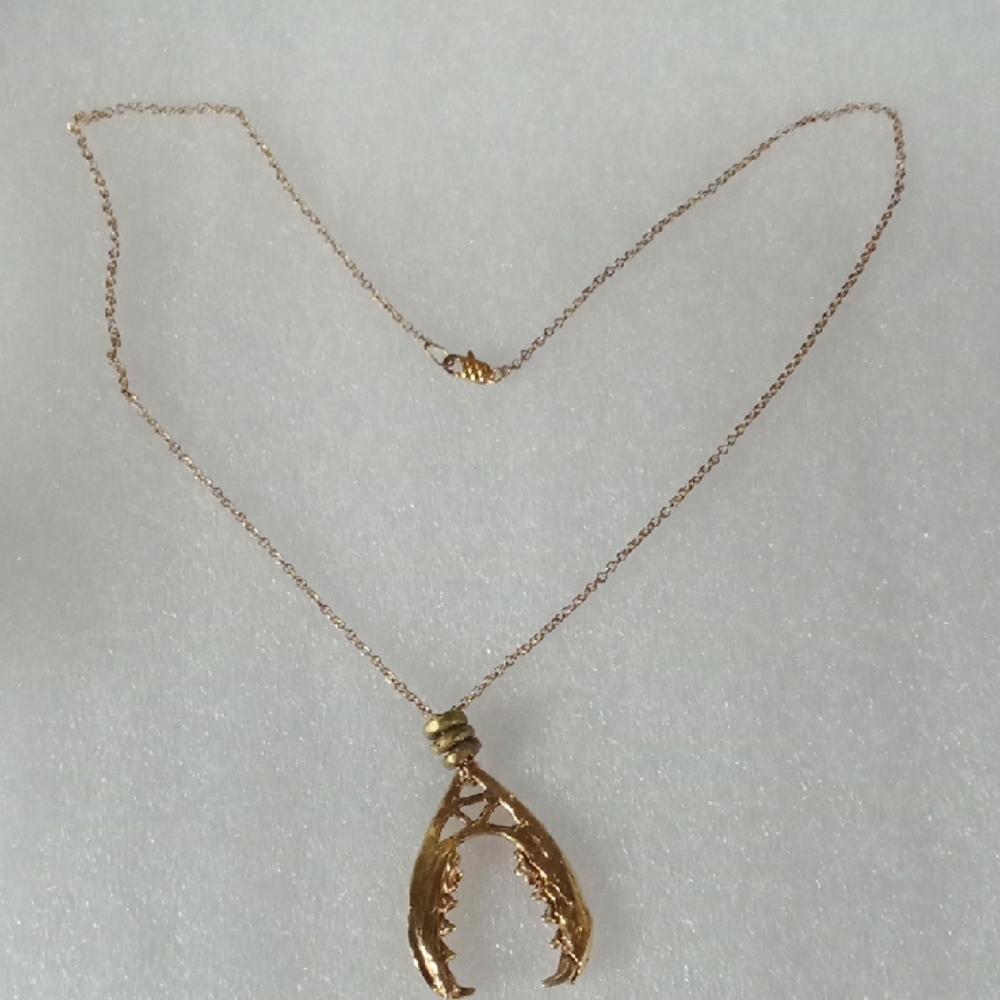 Gold Pineapple Clasp Scorpion Claw Pendant Necklace #A257